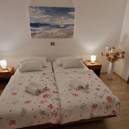 Apartmani Melia Zadar Exterior foto